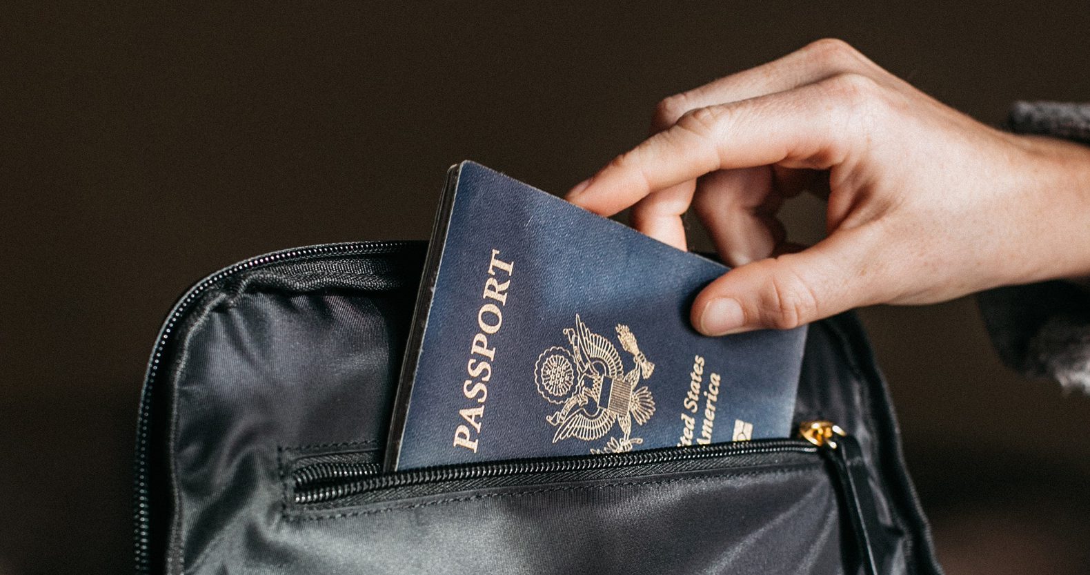 Passport safety when traveling: never hand over your passport!