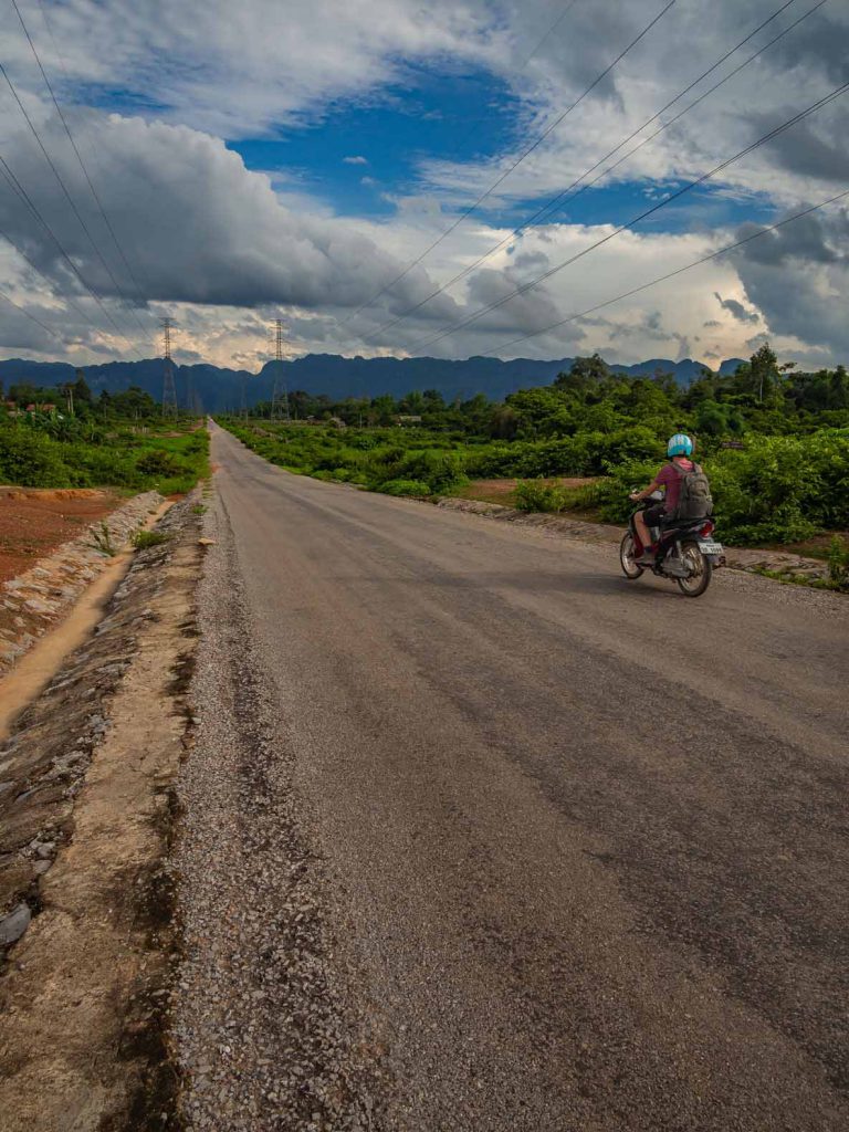 The road to Kong Lor Cave