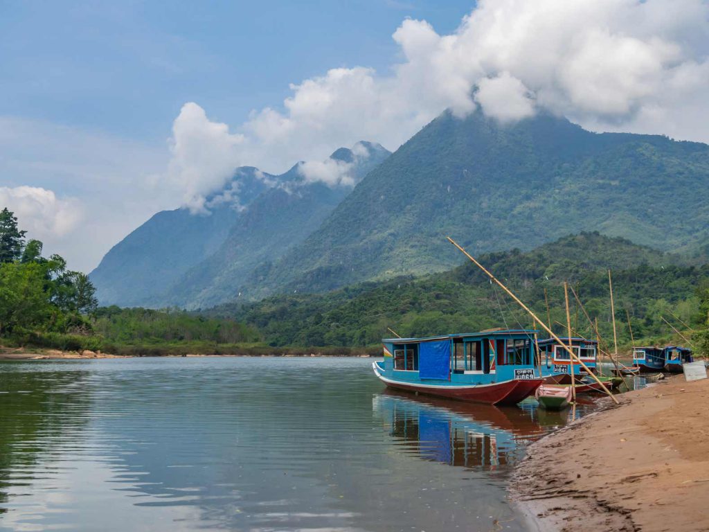 River boat on Nongh Khiaw tour