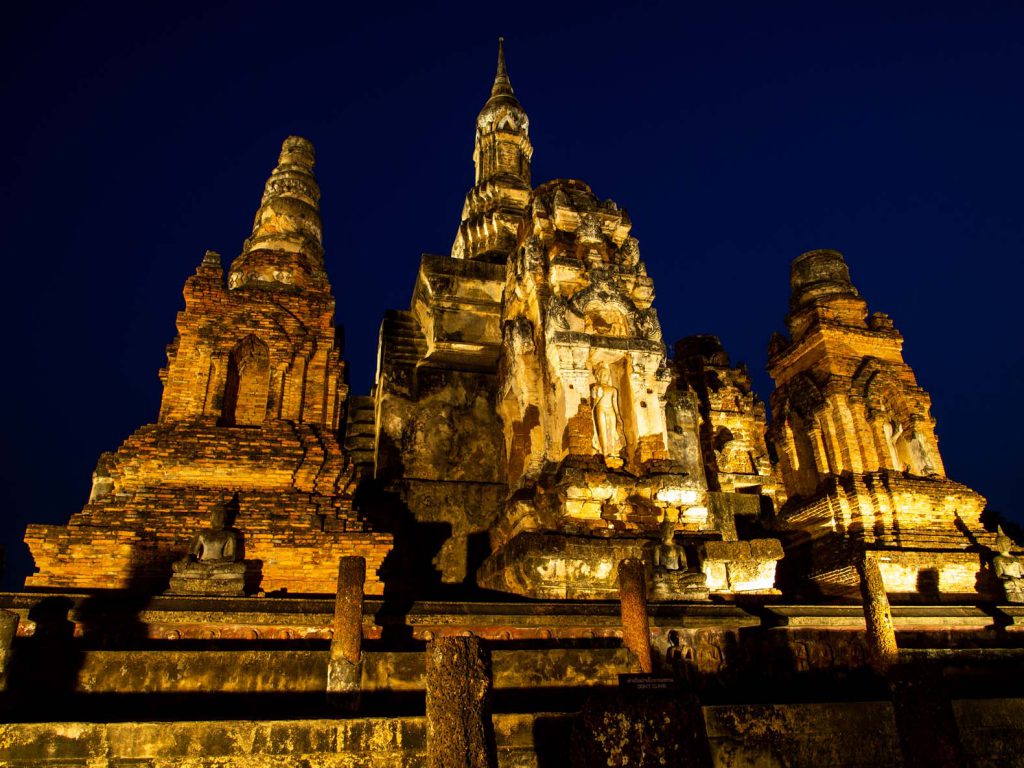 Sukhothai buddhist temple by night